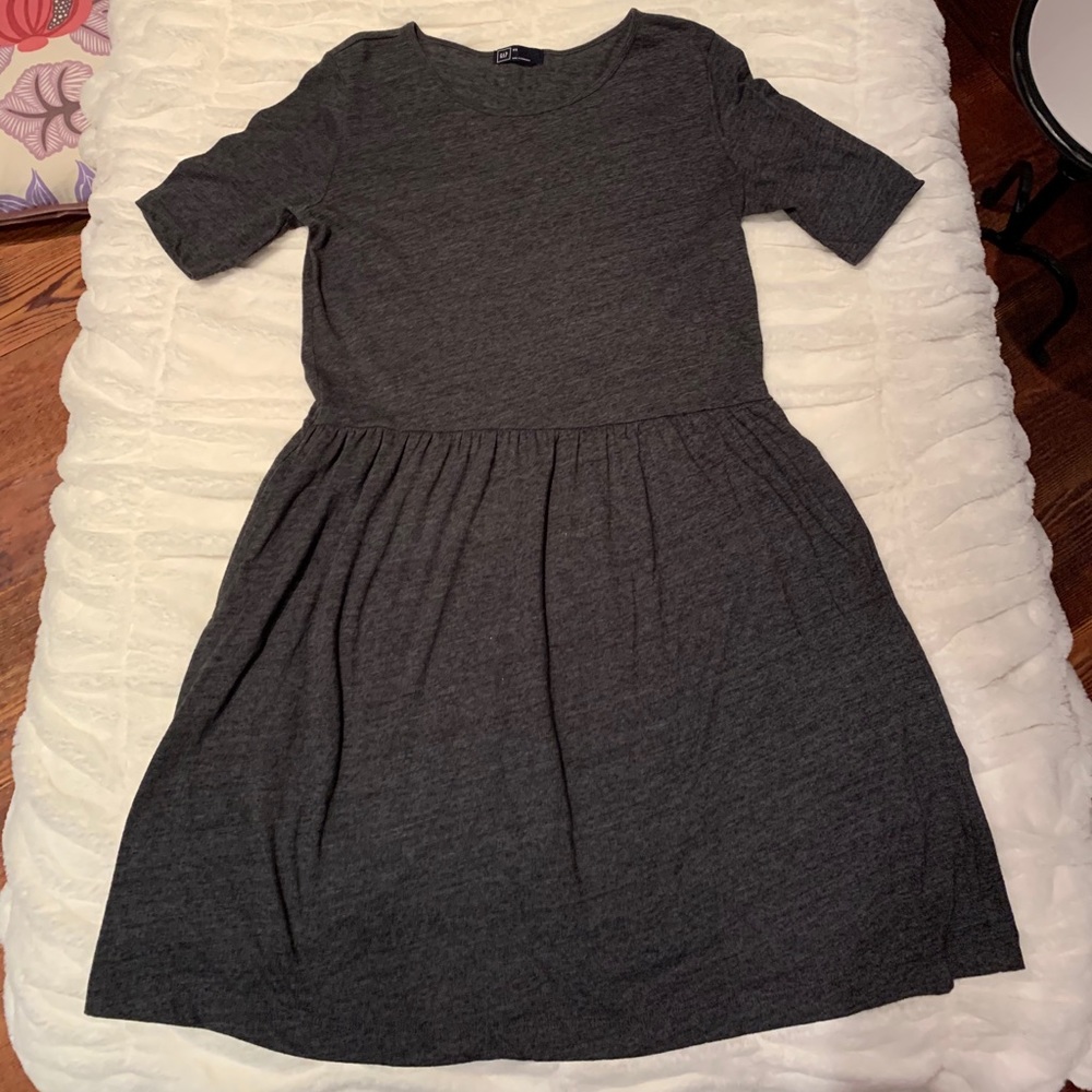Gap Dark grey dress w/ pockets